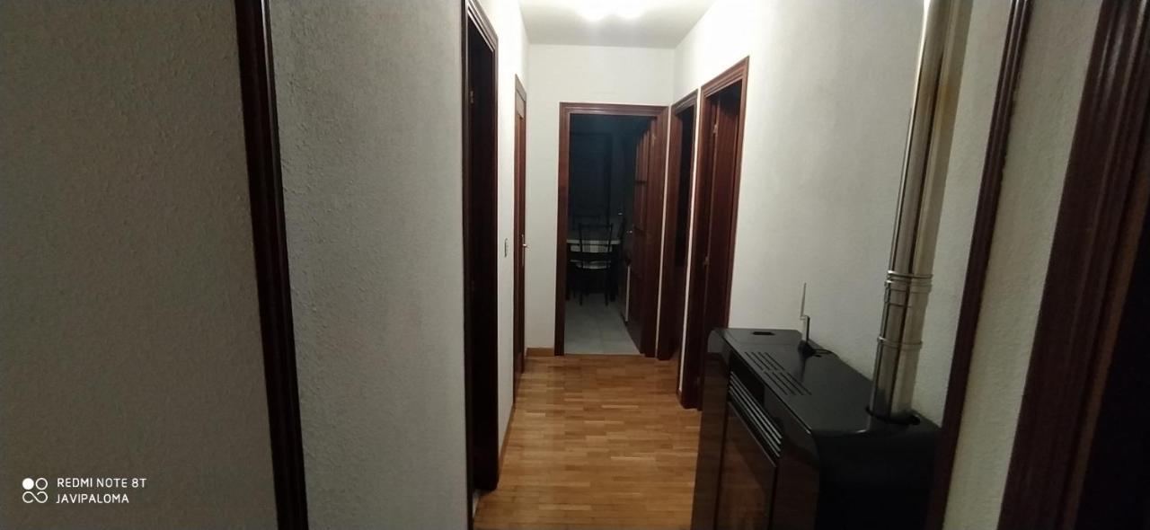 Apartamentos Xistra Cangas De Narcea Eksteriør bilde